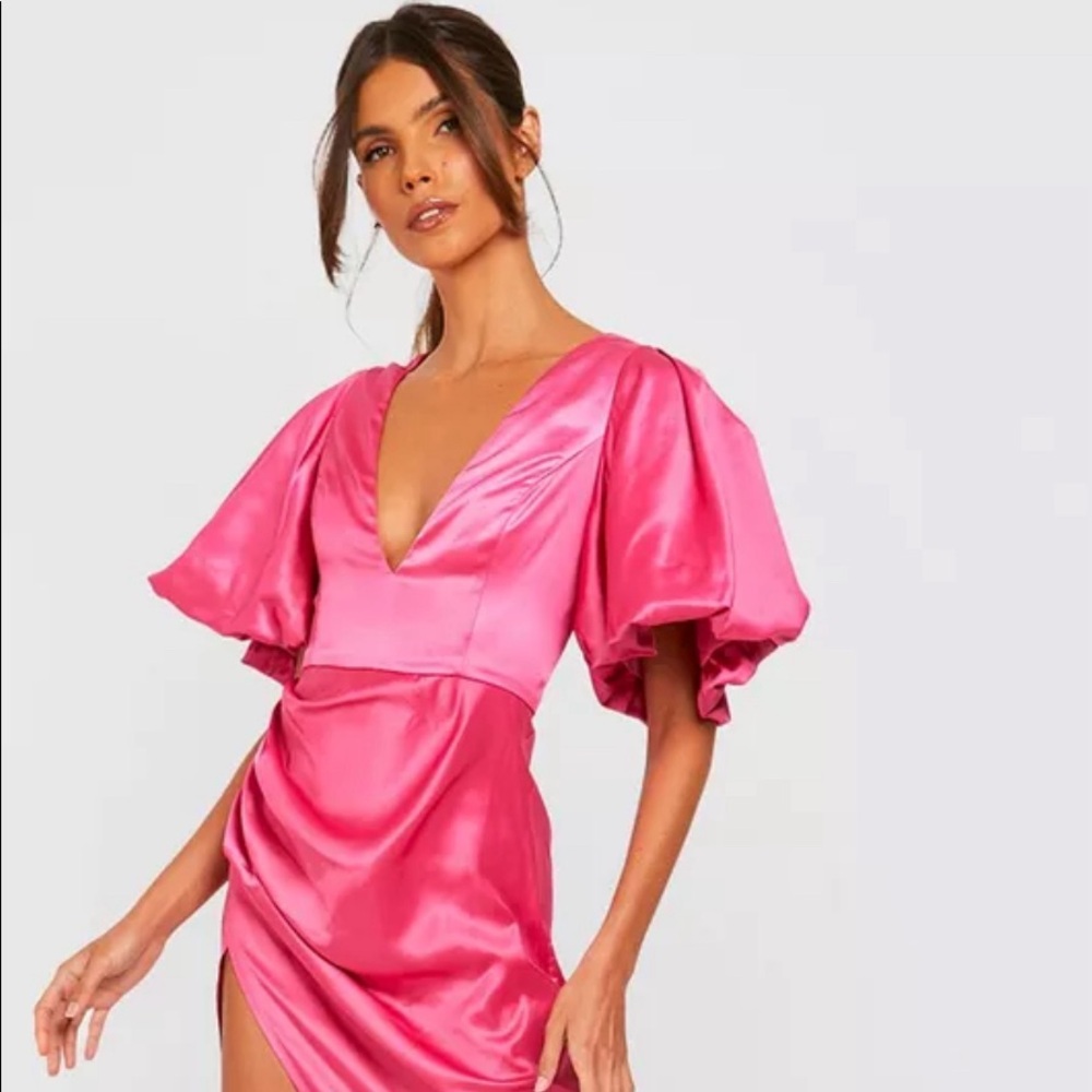 Boohoo SATIN PUFF SLEEVE PLUNGE MAXI DRESS